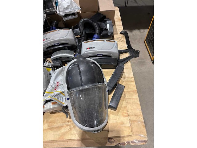 Lashelm met een aangedreven ademhalingssysteem (4x) - afbeelding 3 van  5