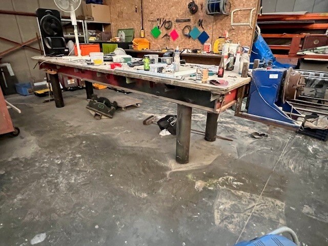 Lasmanipulator hbm machiines 9325 13mm, zware metalen werkbank met houten blad 124x385 cm (12) - afbeelding 2 van  11