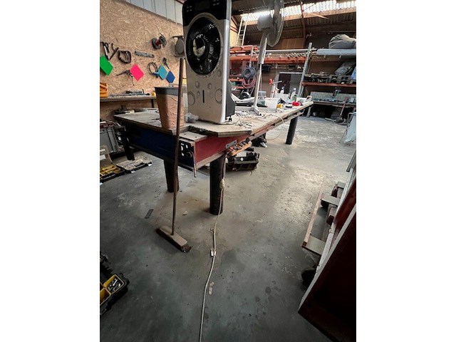 Lasmanipulator hbm machiines 9325 13mm, zware metalen werkbank met houten blad 124x385 cm (12) - afbeelding 4 van  11