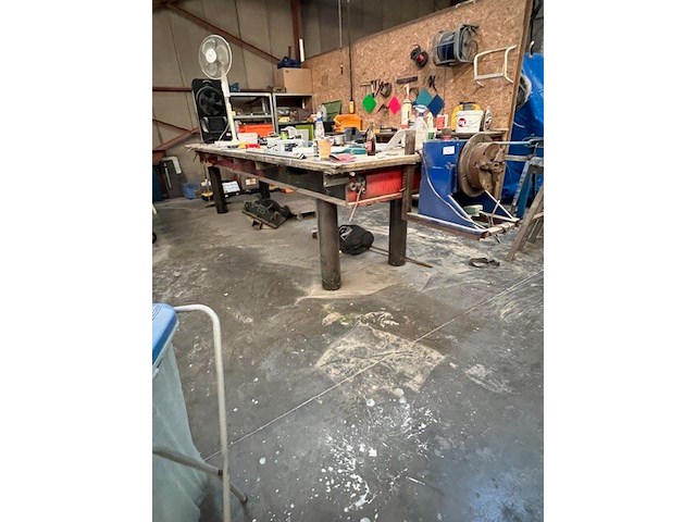 Lasmanipulator hbm machiines 9325 13mm, zware metalen werkbank met houten blad 124x385 cm (12) - afbeelding 10 van  11