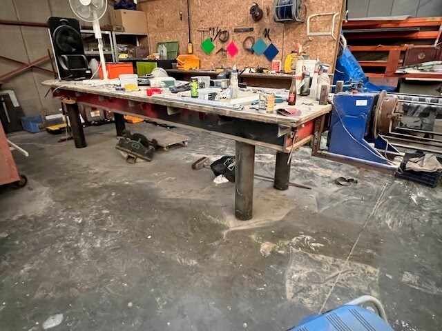 Lasmanipulator hbm machiines 9325 13mm, zware metalen werkbank met houten blad 124x385 cm (12) - afbeelding 11 van  11