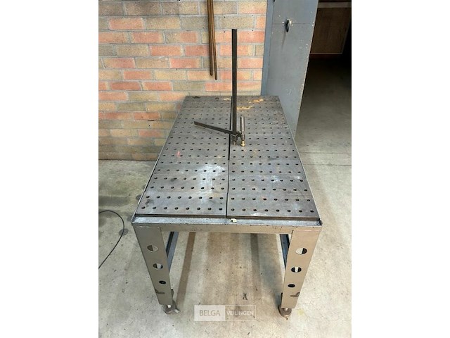 Lastafel 146cm x 82cm - afbeelding 1 van  4