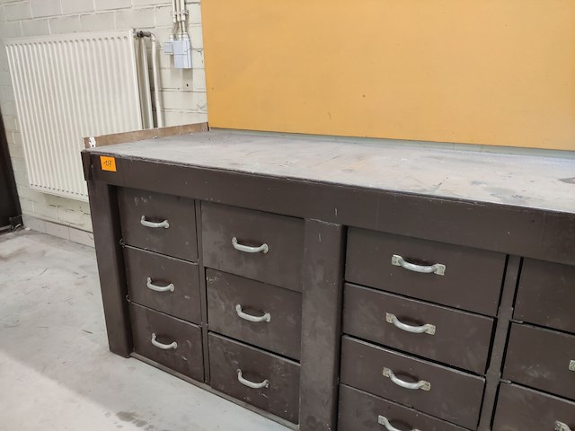 Lastafel met bankschroef - afbeelding 2 van  5