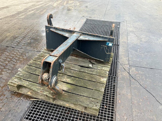 Lasthaak uitschuifbaar volvo - afbeelding 1 van  1