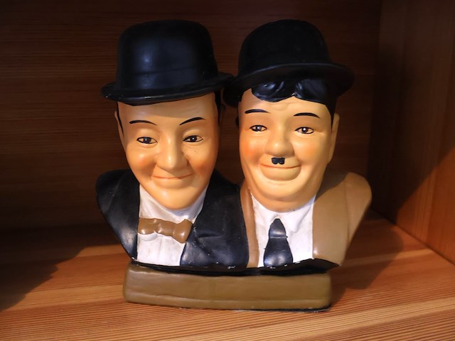 Laurel & hardy beeld (x2) - afbeelding 5 van  7