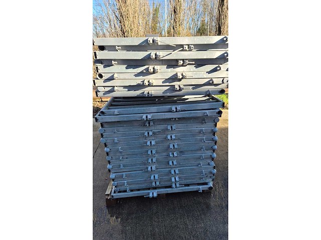 Layher - leuningen 2072 niet verstelbaar - various staging - afbeelding 4 van  6