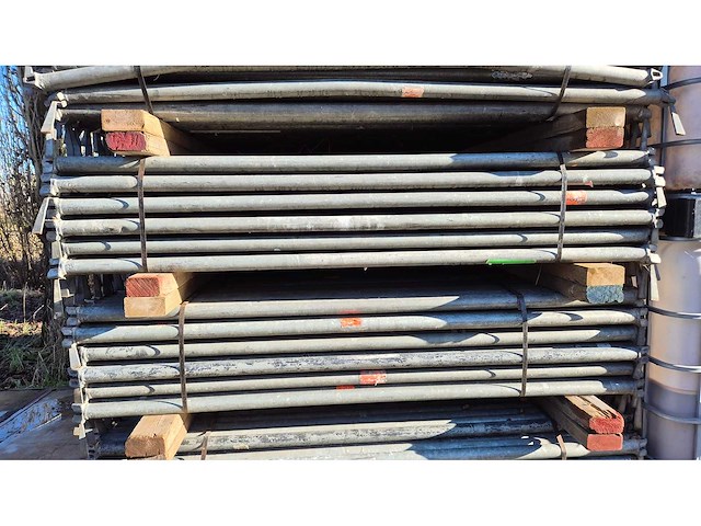 Layher - ligger 2072 variant - various staging (4x) - afbeelding 1 van  5