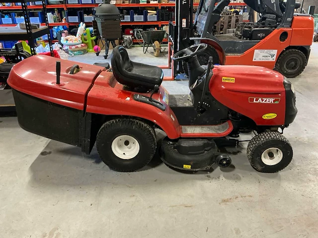 Lazer zitmaaier met briggs & stratton benzinemotor en opvangbak - afbeelding 11 van  14