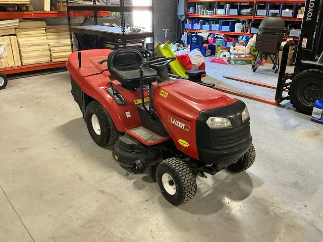 Lazer zitmaaier met briggs & stratton benzinemotor en opvangbak - afbeelding 12 van  14