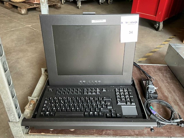 Lcd 19”rack console 14 kvm tray - afbeelding 1 van  4