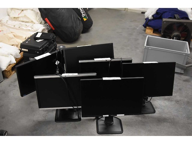 Lcd monitor + brackets 6x - afbeelding 1 van  3