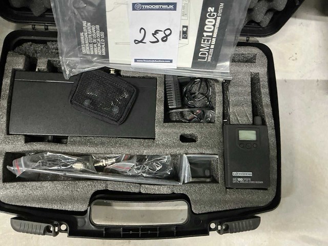 Ld systems in ear monitor - afbeelding 2 van  3