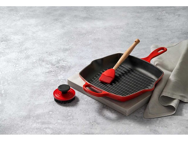 Le creuset koekenpan geëmailleerd gietijzeren grill, vierkant, 26 cm, 2,86 kg, cherry, 20183260600422 - afbeelding 4 van  8