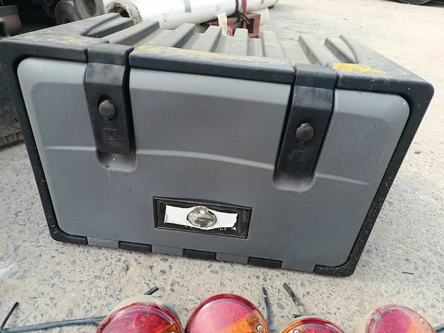 Led - verlichting - vrachtwagen onderdeel - afbeelding 2 van  6