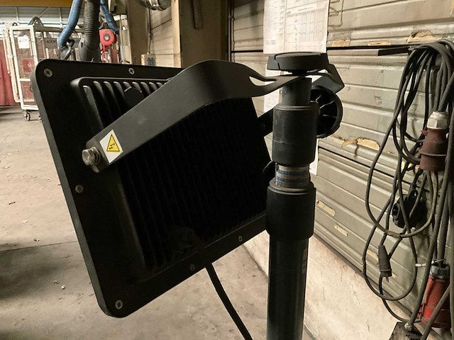 Led bouwlamp (2x) en 2 extra werflampen - afbeelding 6 van  11