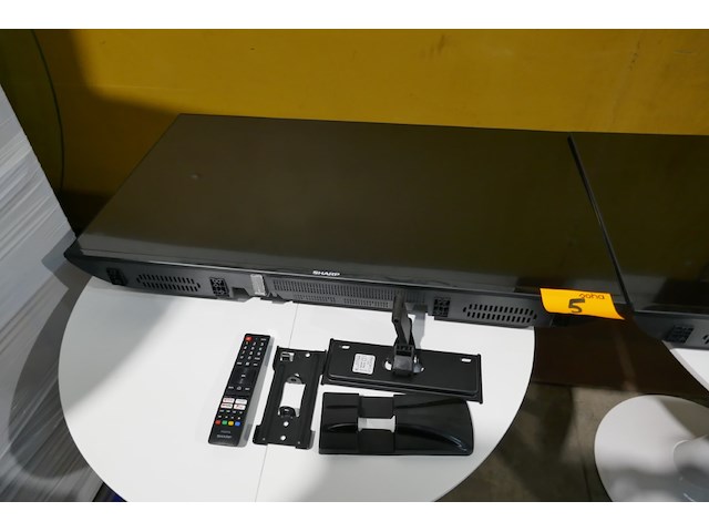 Led lcd tv 2 stuks - afbeelding 2 van  7