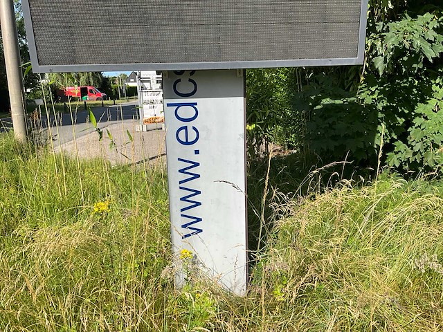 Led scherm met lichtbak op paal - afbeelding 10 van  10
