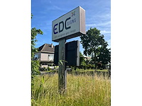 Led scherm met lichtbak op paal - afbeelding 3 van  10