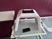 Led therapy lamp