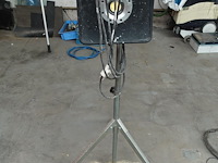 Led verstraler op statief