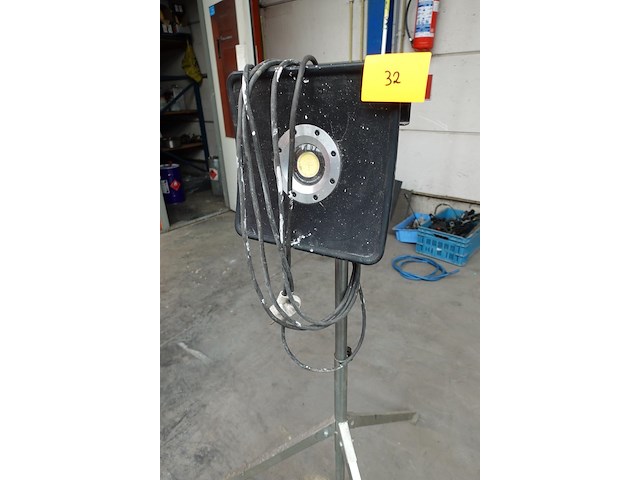 Led verstraler op statief - afbeelding 2 van  5