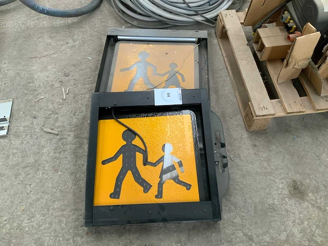 Led-waarschuwingsbord (2x) - afbeelding 1 van  3