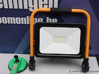 Led werflamp, accu slijptol en glazendrager - afbeelding 2 van  3