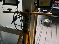 Led-werklicht met statief en twee lampen - afbeelding 1 van  1