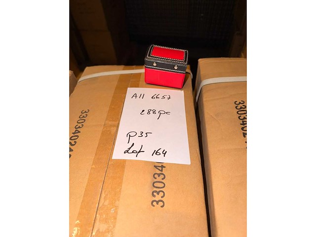 Leder piraatkoffer zwart/rood km - kerst- & seizoensartikelen (288x) - afbeelding 2 van  2