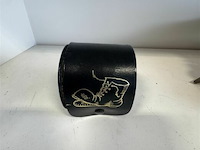 Lederen etui met schoenborstel - afbeelding 1 van  3