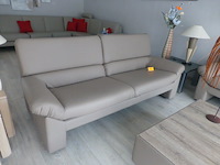 Lederen salon 3 + 2-zit + salontafel - afbeelding 2 van  7