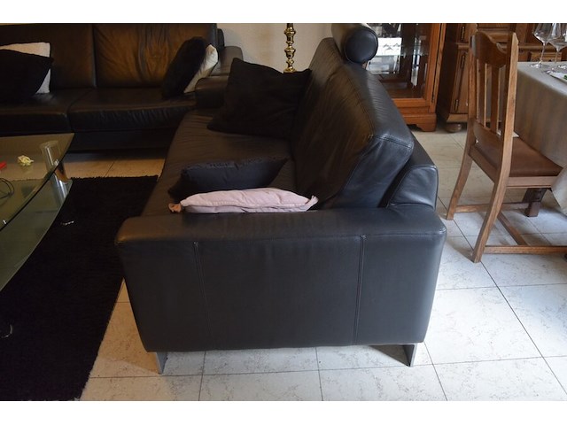 Lederen salon model vario( 1x 3zit, 1x2,5zit en 1 poef) - afbeelding 7 van  8