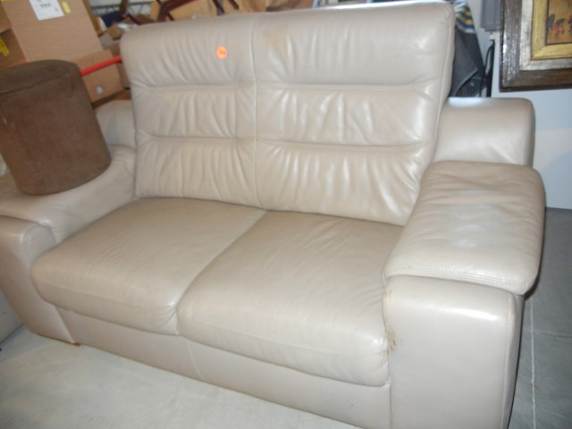 Lederen salonset, 2 x tweezit met relaxstoel ingebouwd - afbeelding 2 van  2