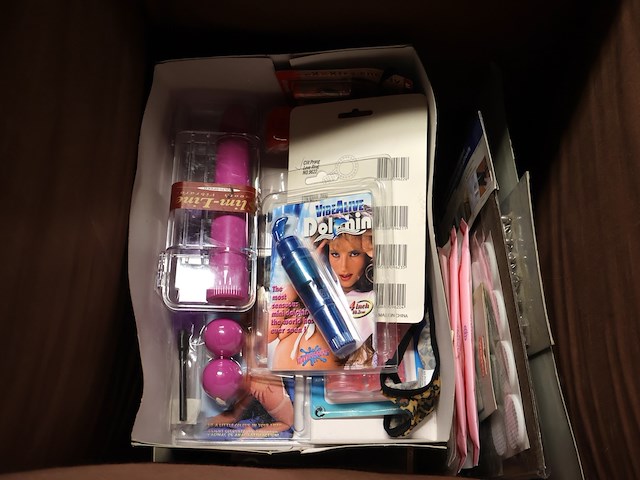 Lederen verrassingsbox - afbeelding 5 van  5