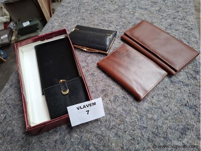 Lederwaren - afbeelding 1 van  1