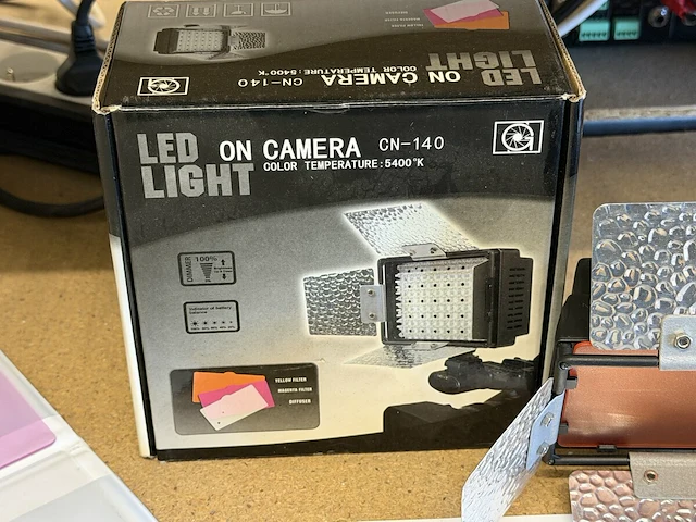Ledlamp voor camera - afbeelding 2 van  2