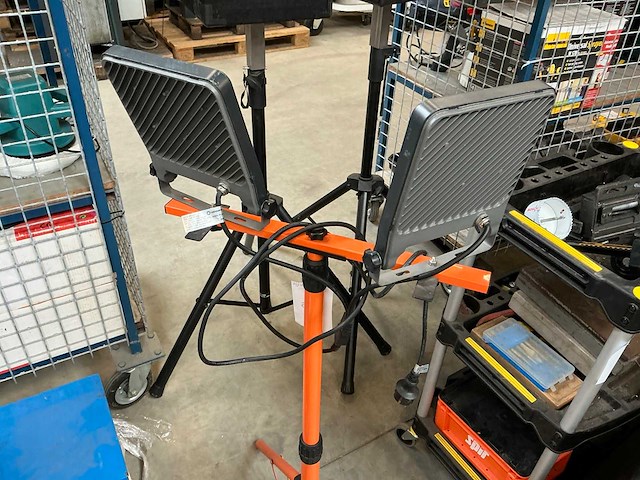 Ledvance led schijnwerpers (2x) - afbeelding 4 van  5