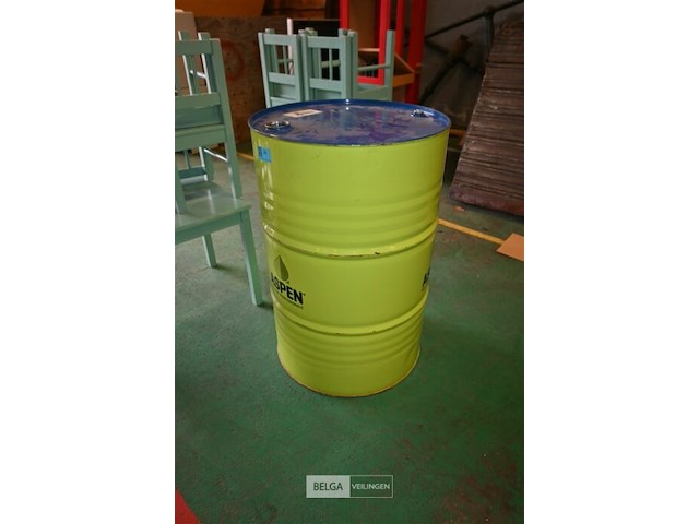 Leeg metalen olievat - afbeelding 1 van  5