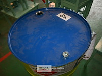 Leeg metalen olievat - afbeelding 3 van  5