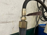 Leeg vat + aanvoerslang - afbeelding 2 van  3