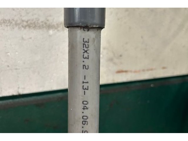 Leeg vat + aanvoerslang - afbeelding 3 van  3