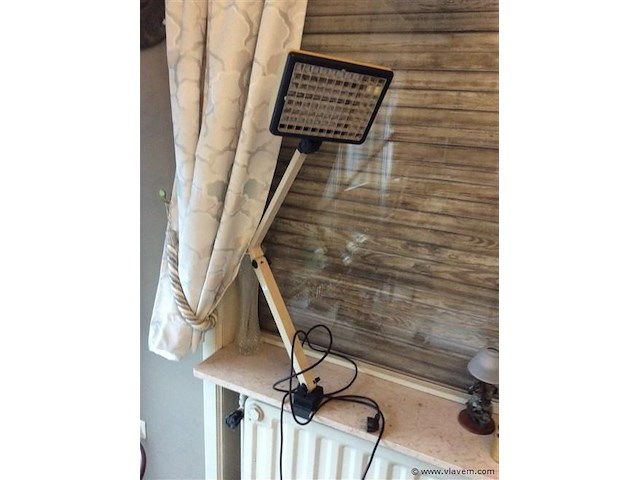Leeslamp. getest - afbeelding 1 van  4