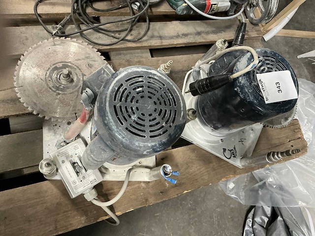 Leeson horizontale afkortzaagmachine (2x) - afbeelding 3 van  7