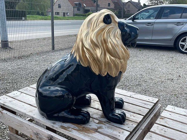 Leeuw zit h70cm zwart/goud - afbeelding 2 van  3