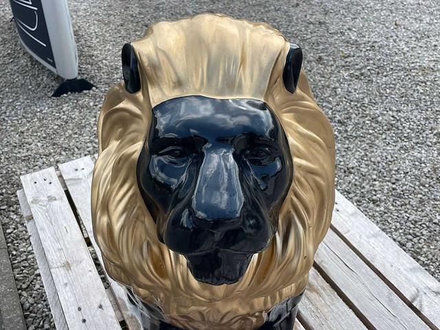 Leeuw zit h70cm zwart/goud - afbeelding 3 van  3