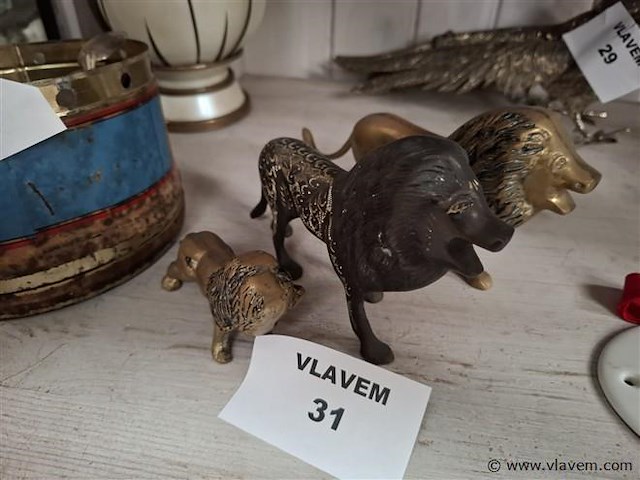 Leeuwenbeeldjes - afbeelding 1 van  1