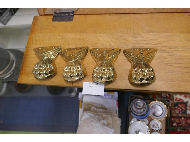 Leeuwenpoten in massief koper - afbeelding 1 van  1