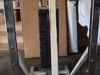Leg press fitnessmachine voor het trainen van beenspieren - afbeelding 4 van  7