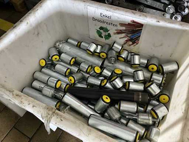 Legbordstelling en rollenbaanonderdelen. - afbeelding 6 van  23
