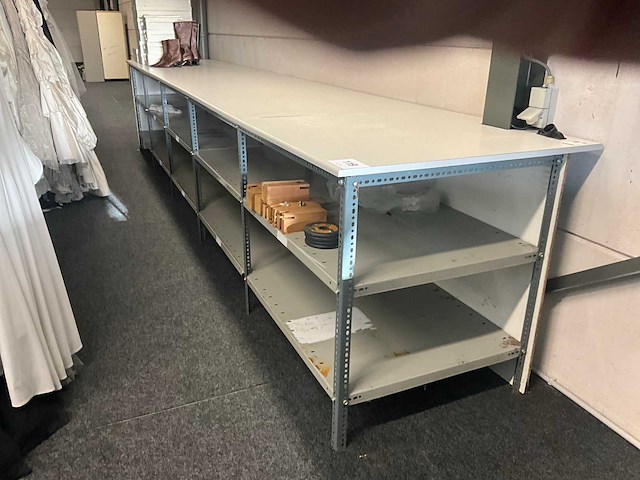 Legbordstelling met formica houten bovenblad - afbeelding 1 van  10